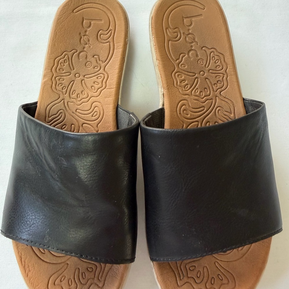 b.o.c. Black Leather Slide Mules with Embossed Tan Footbed
